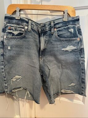 Loose Mid Rise Bermuda Denim Short